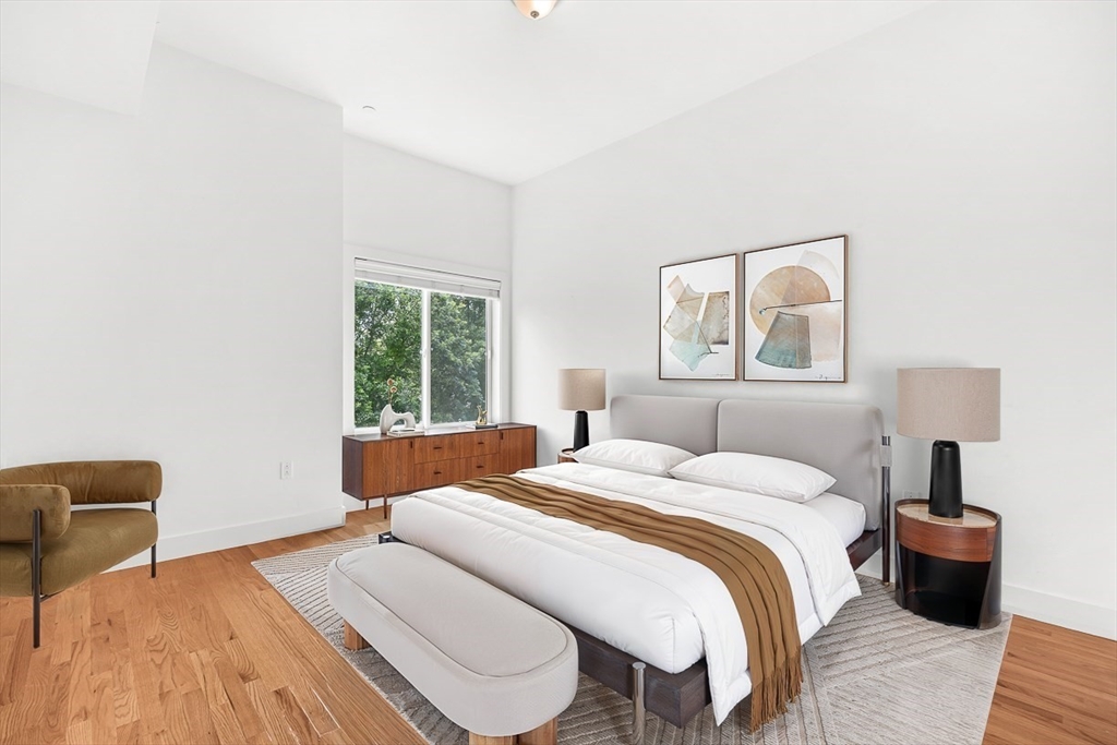 310 Hammond Pond Pkwy # 301