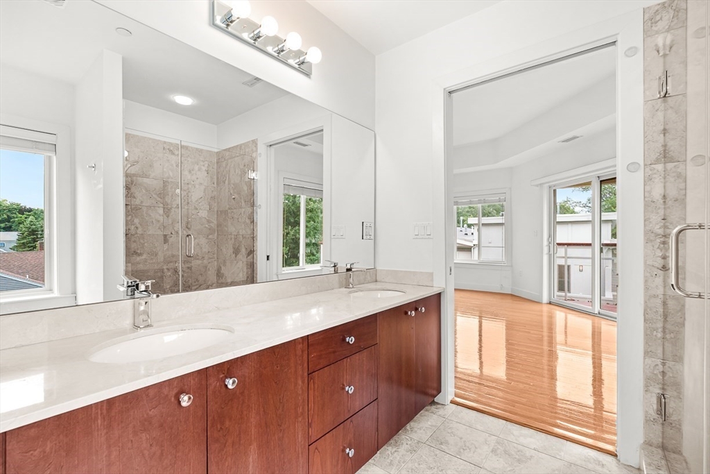310 Hammond Pond Pkwy # 301