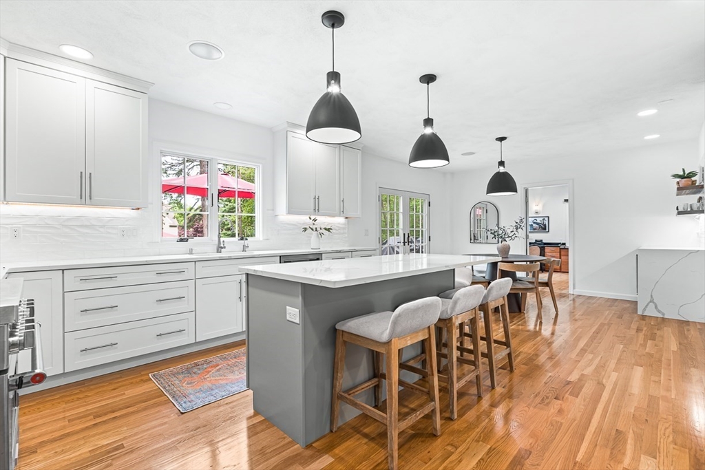 1 Woronoco Dr