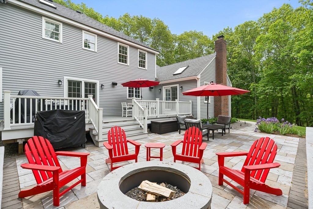 1 Woronoco Dr