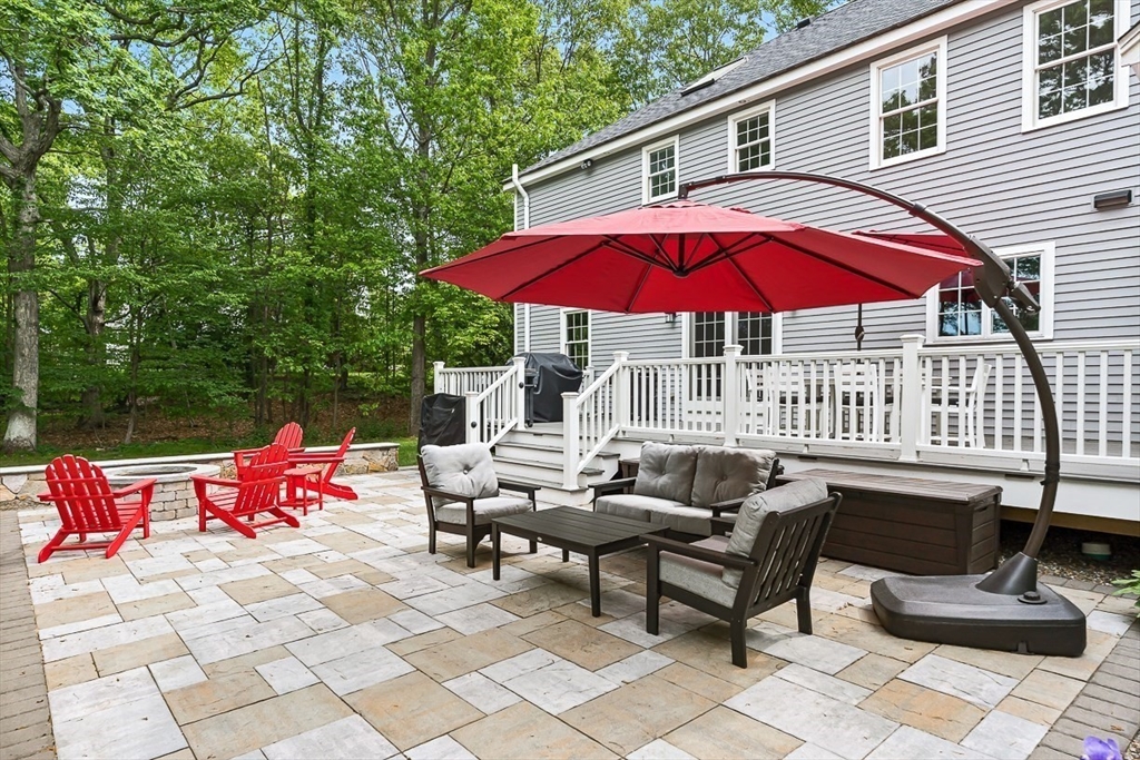1 Woronoco Dr