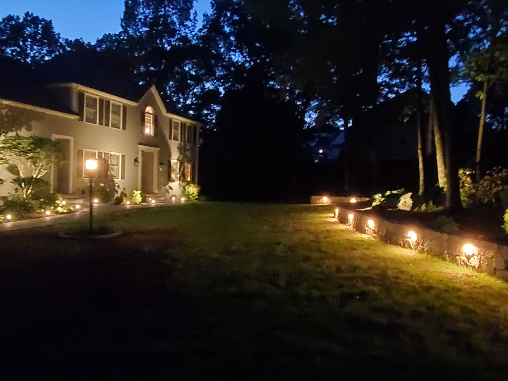 1 Woronoco Dr
