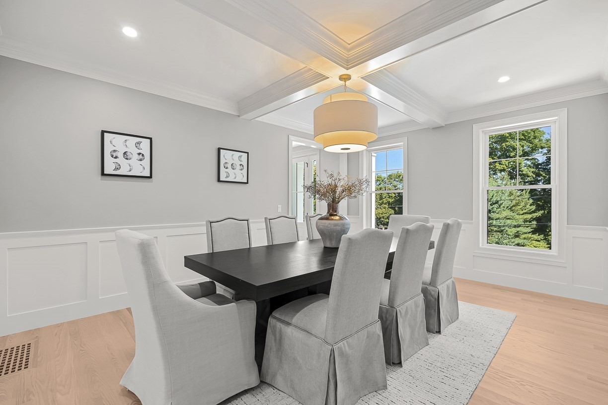 23 Wareland Rd