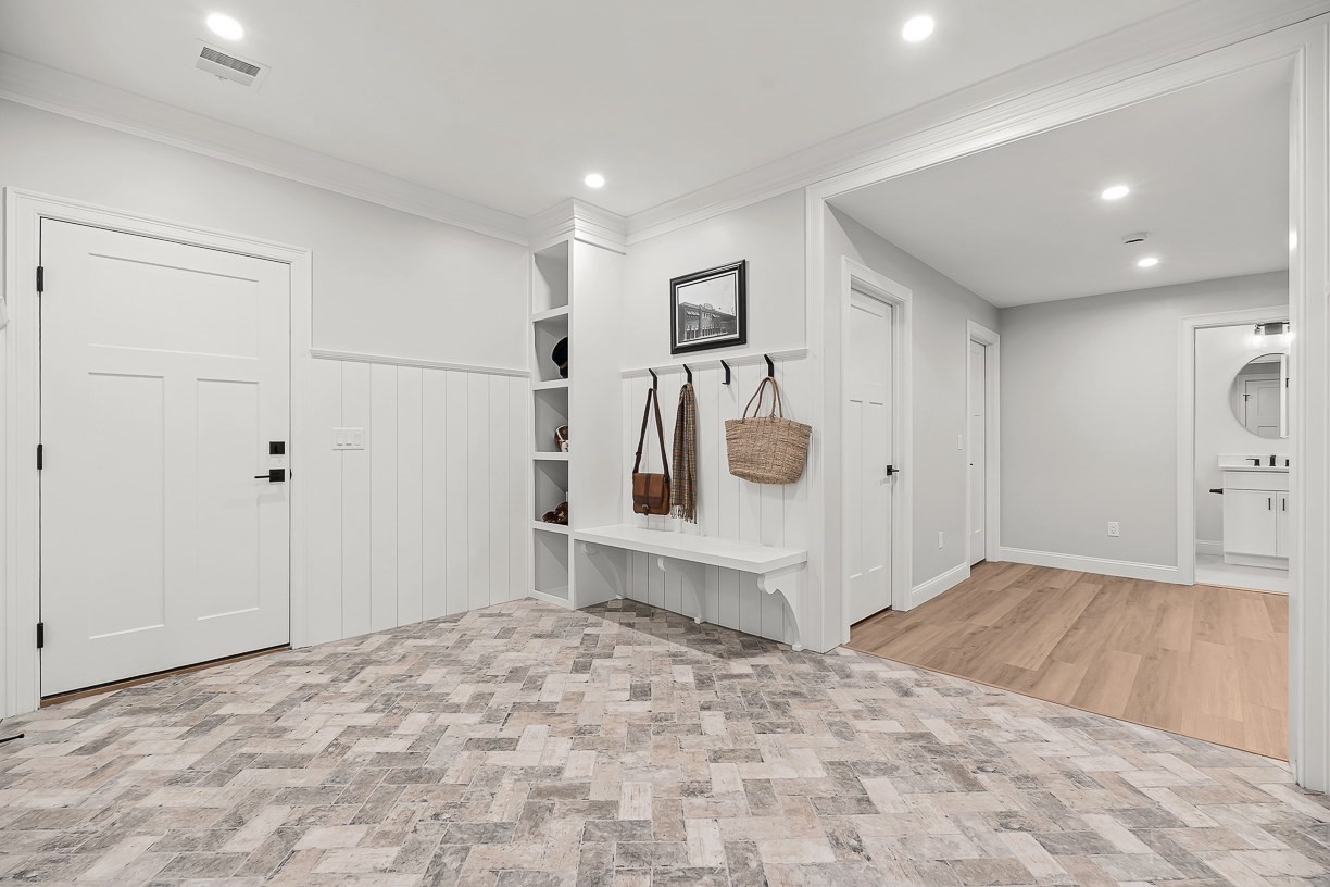 23 Wareland Rd