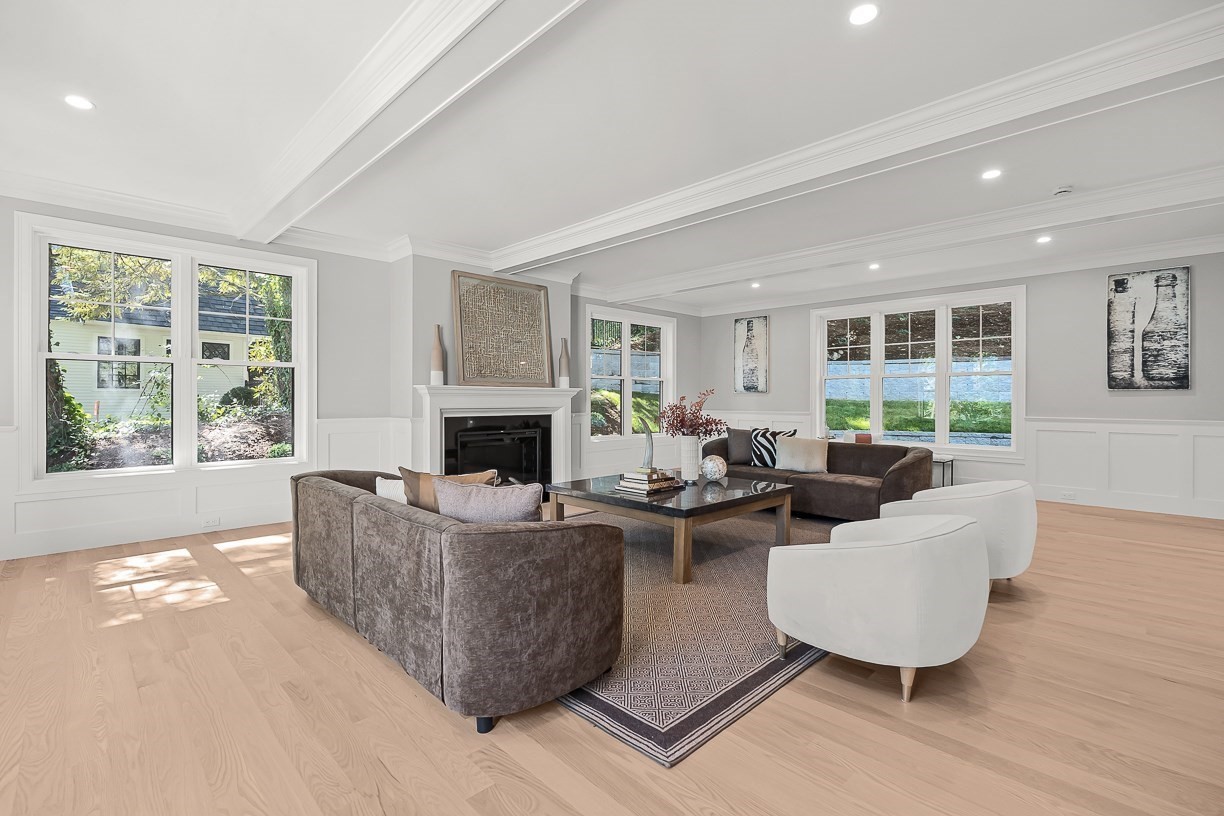 23 Wareland Rd