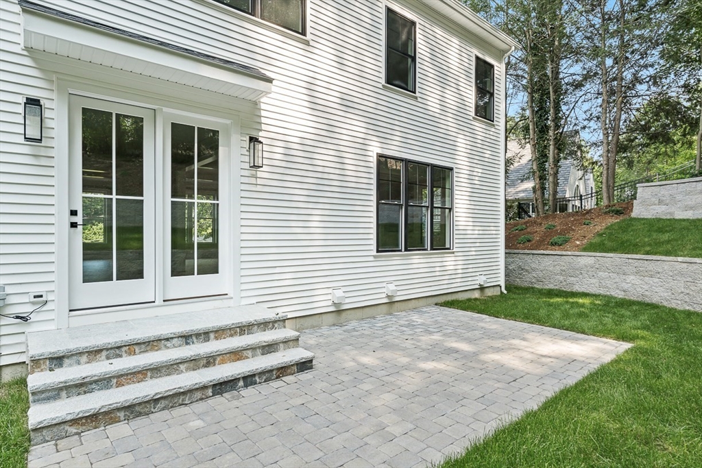 23 Wareland Rd