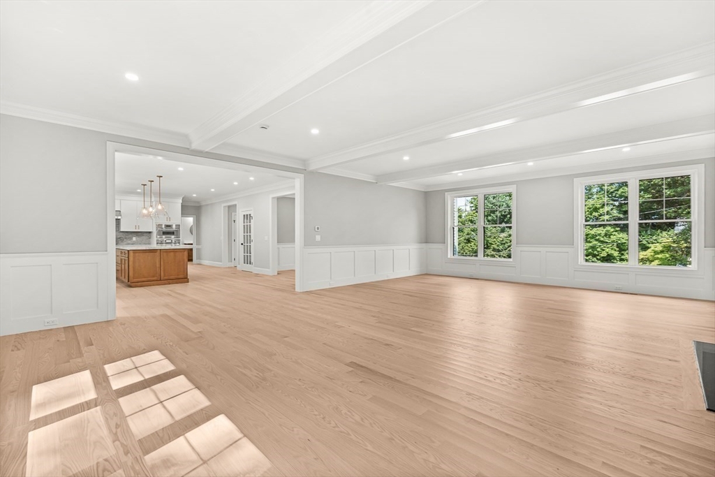 23 Wareland Rd