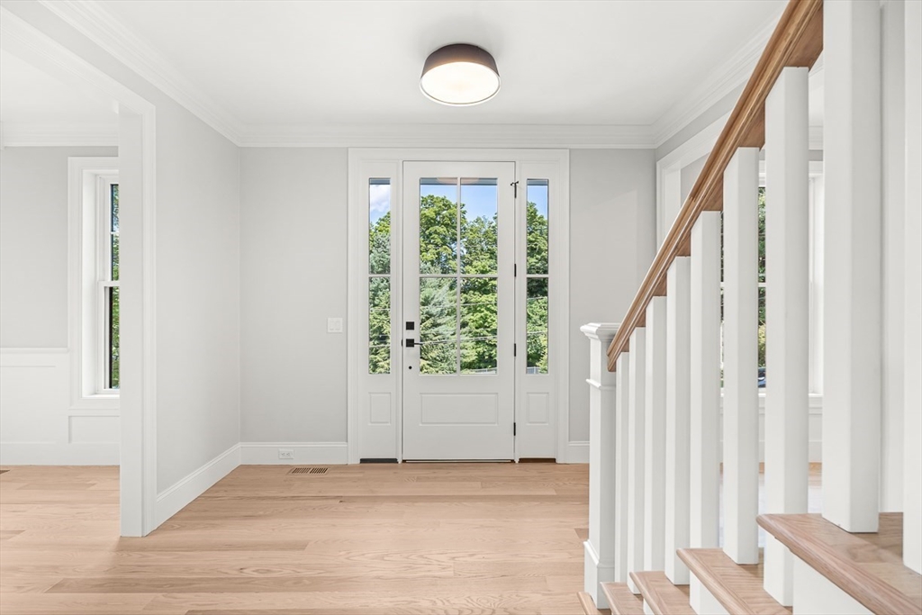 23 Wareland Rd