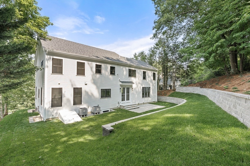 23 Wareland Rd