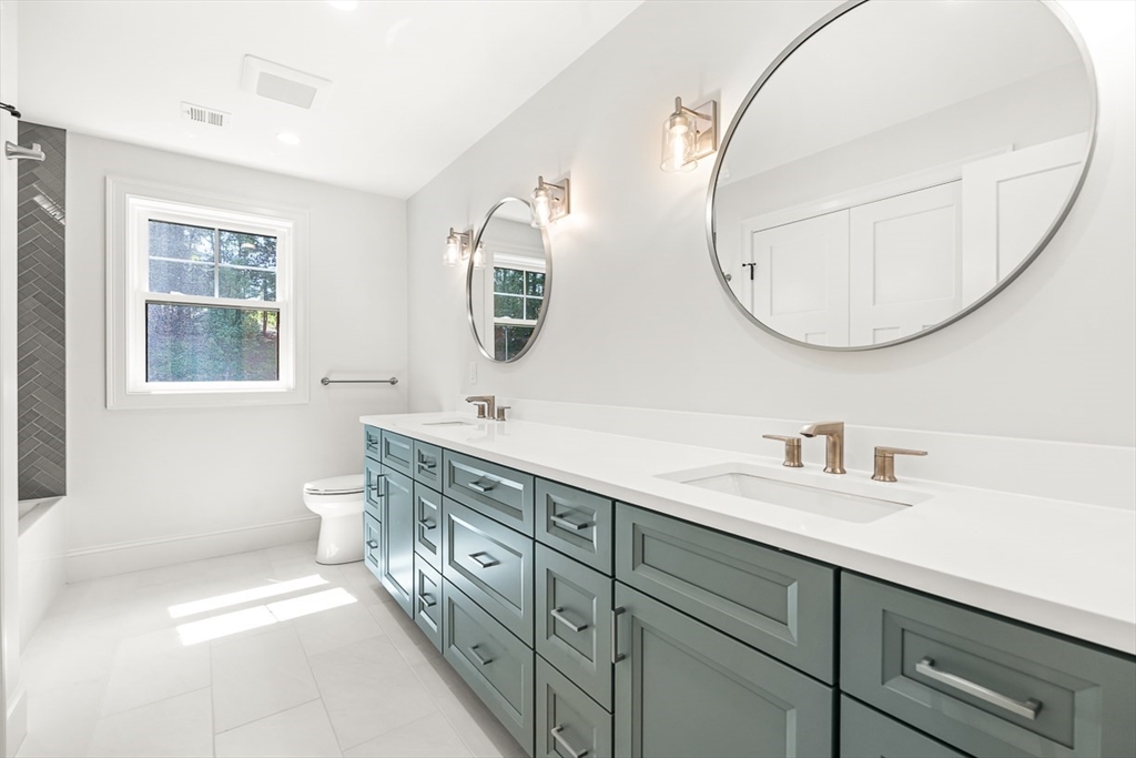 23 Wareland Rd