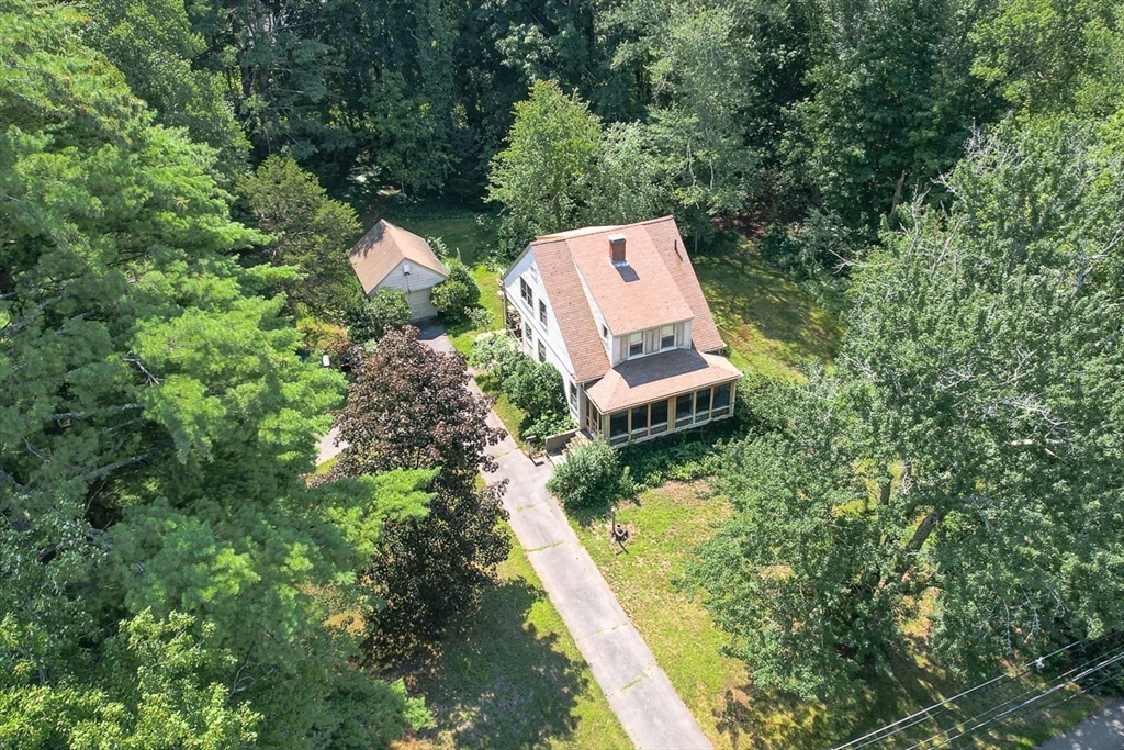 53 Elmwood Rd