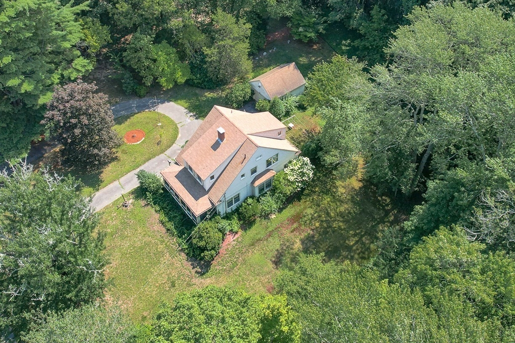 53 Elmwood Rd