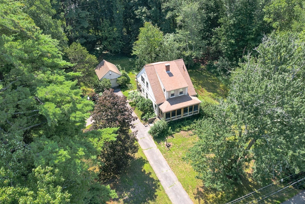 53 Elmwood Rd