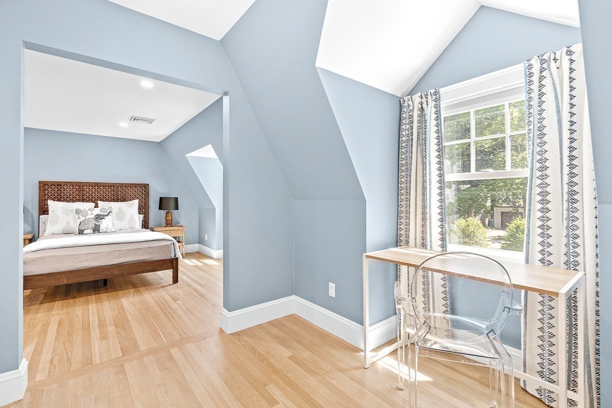 39 Fairbanks Ave
