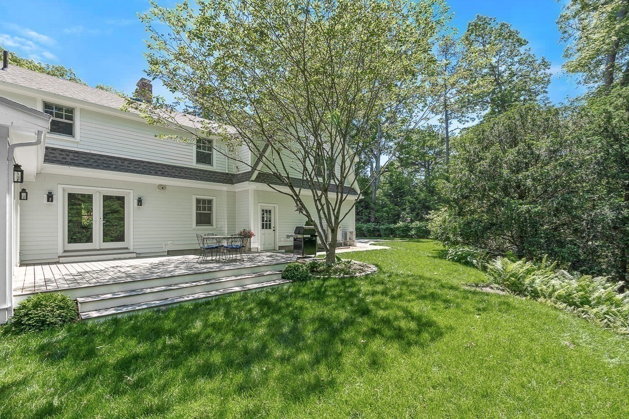 39 Fairbanks Ave