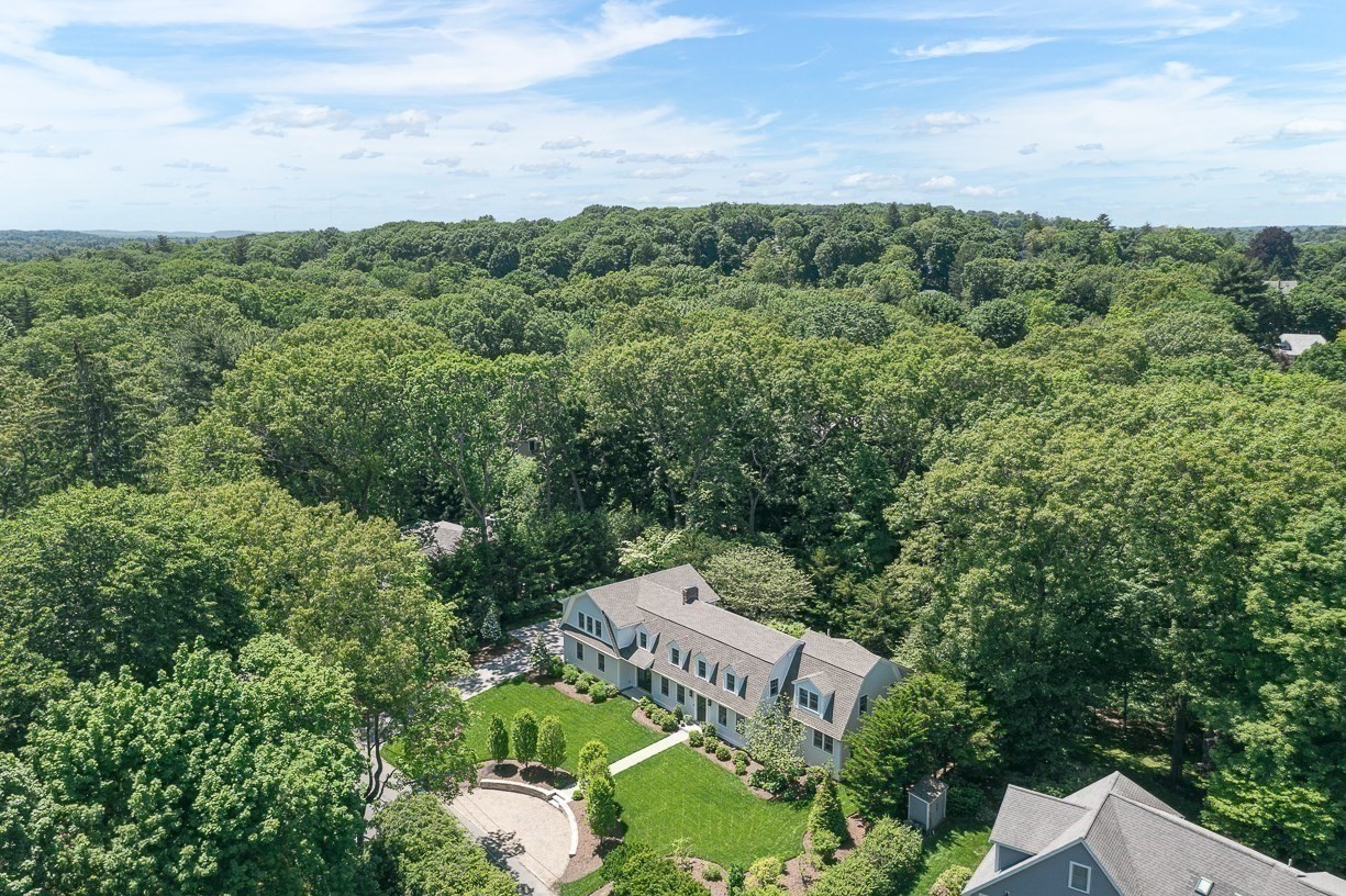 39 Fairbanks Ave