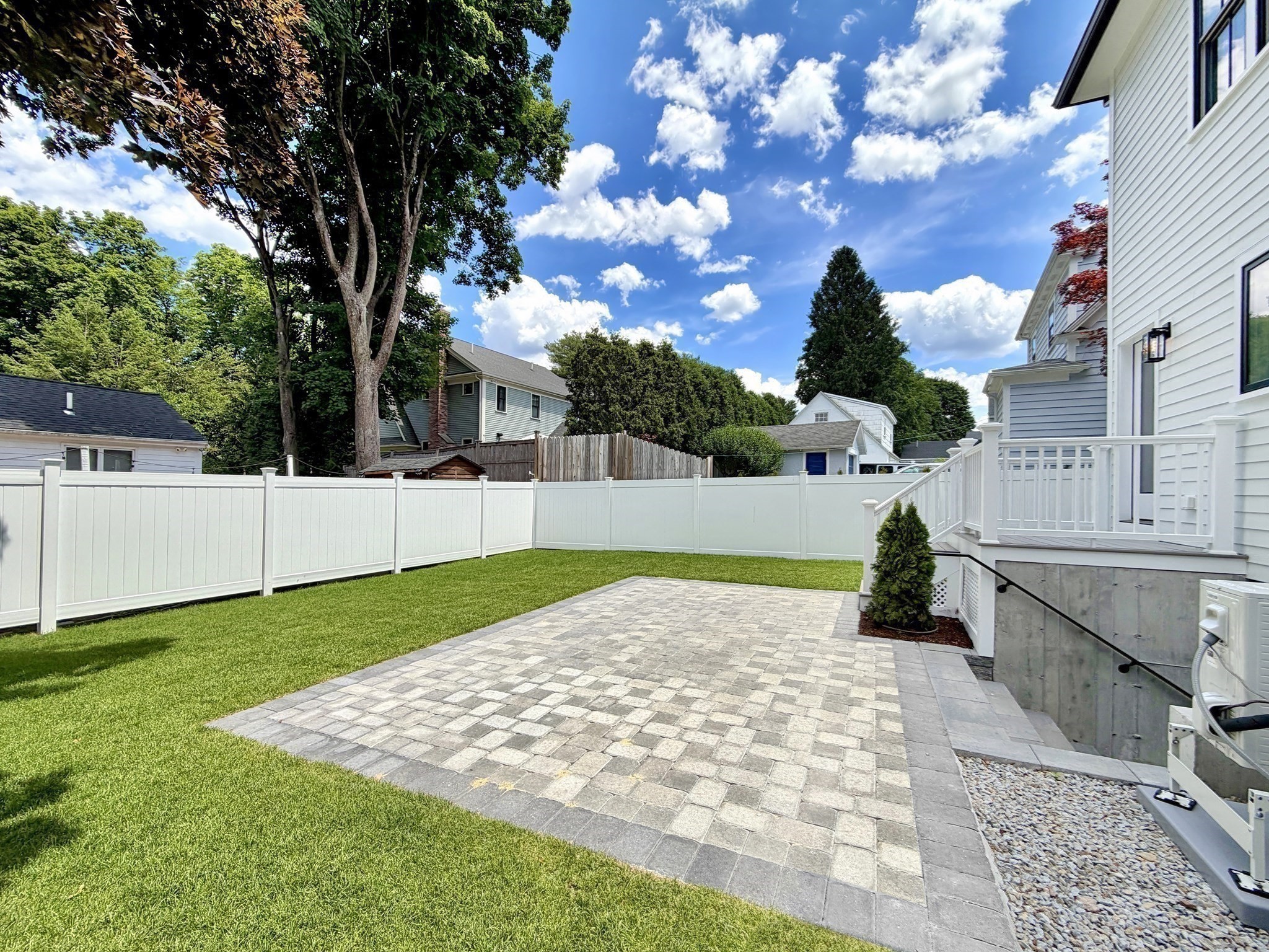 6 Intervale Rd