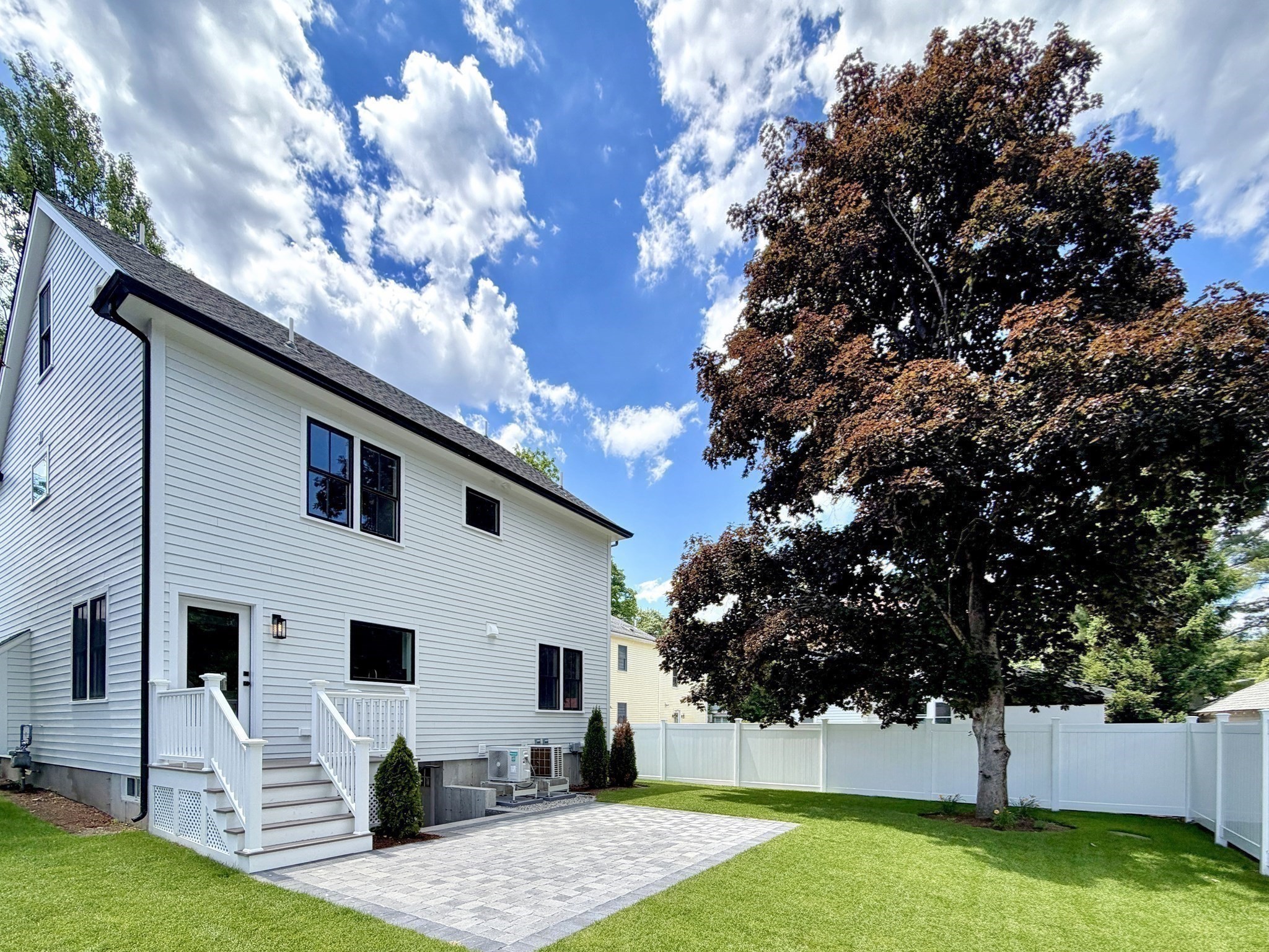 6 Intervale Rd