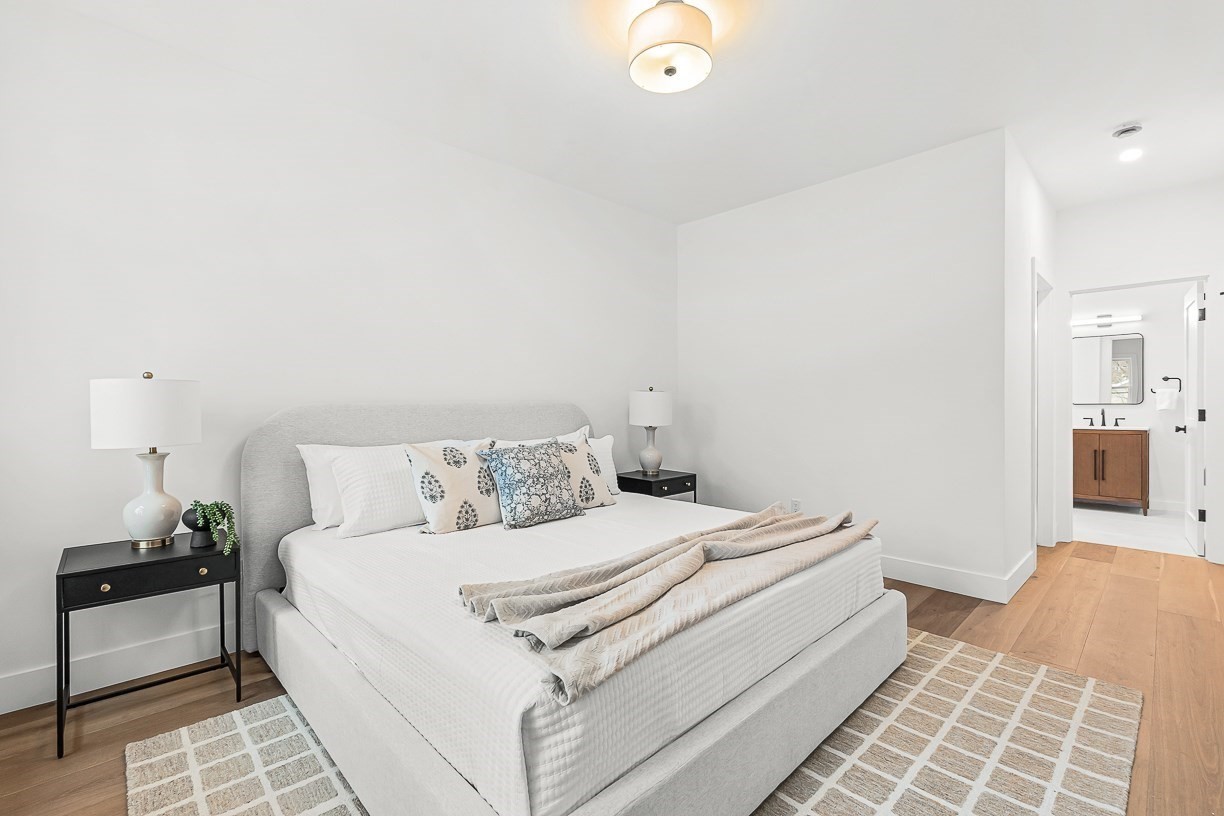 6 Intervale Rd
