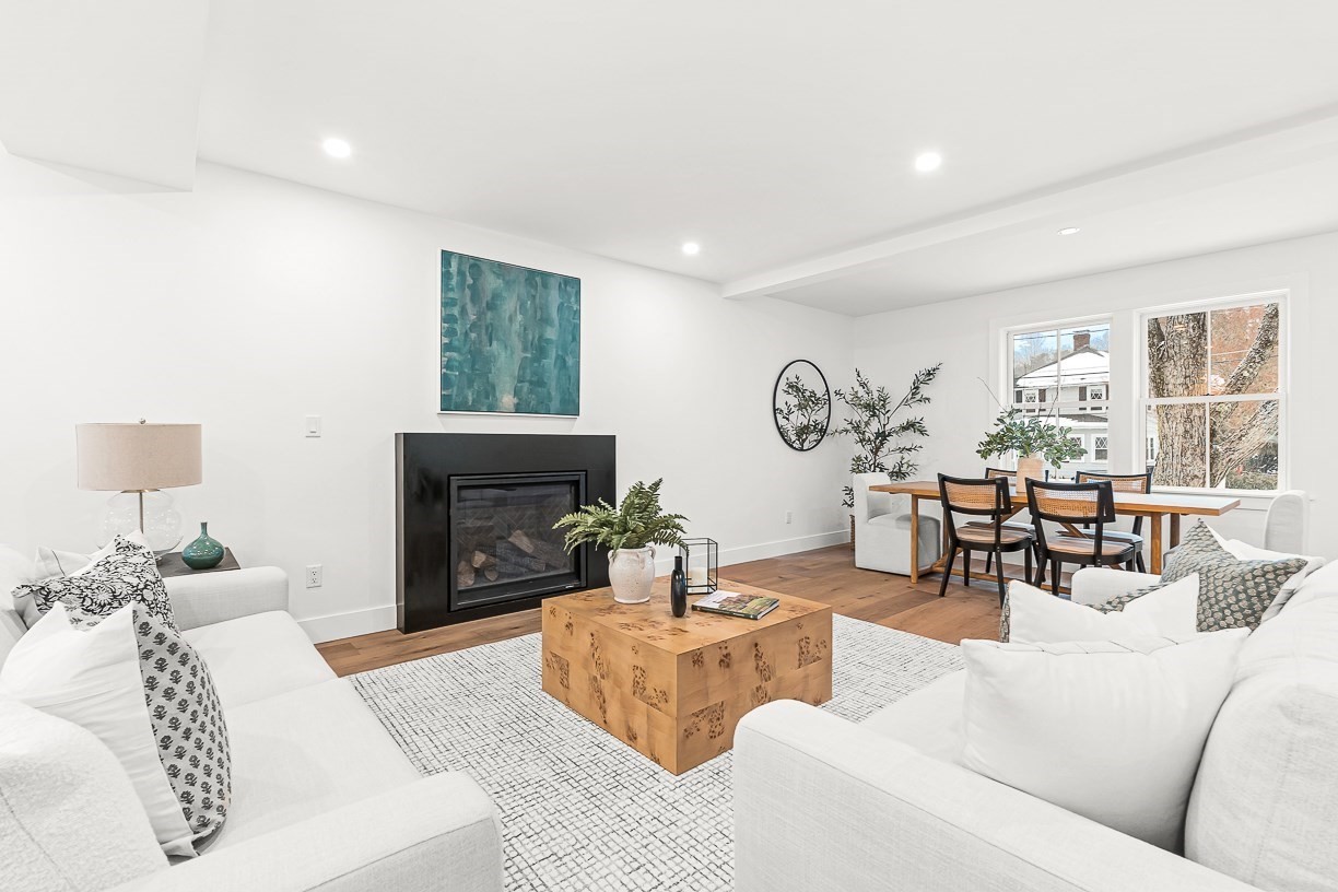 6 Intervale Rd