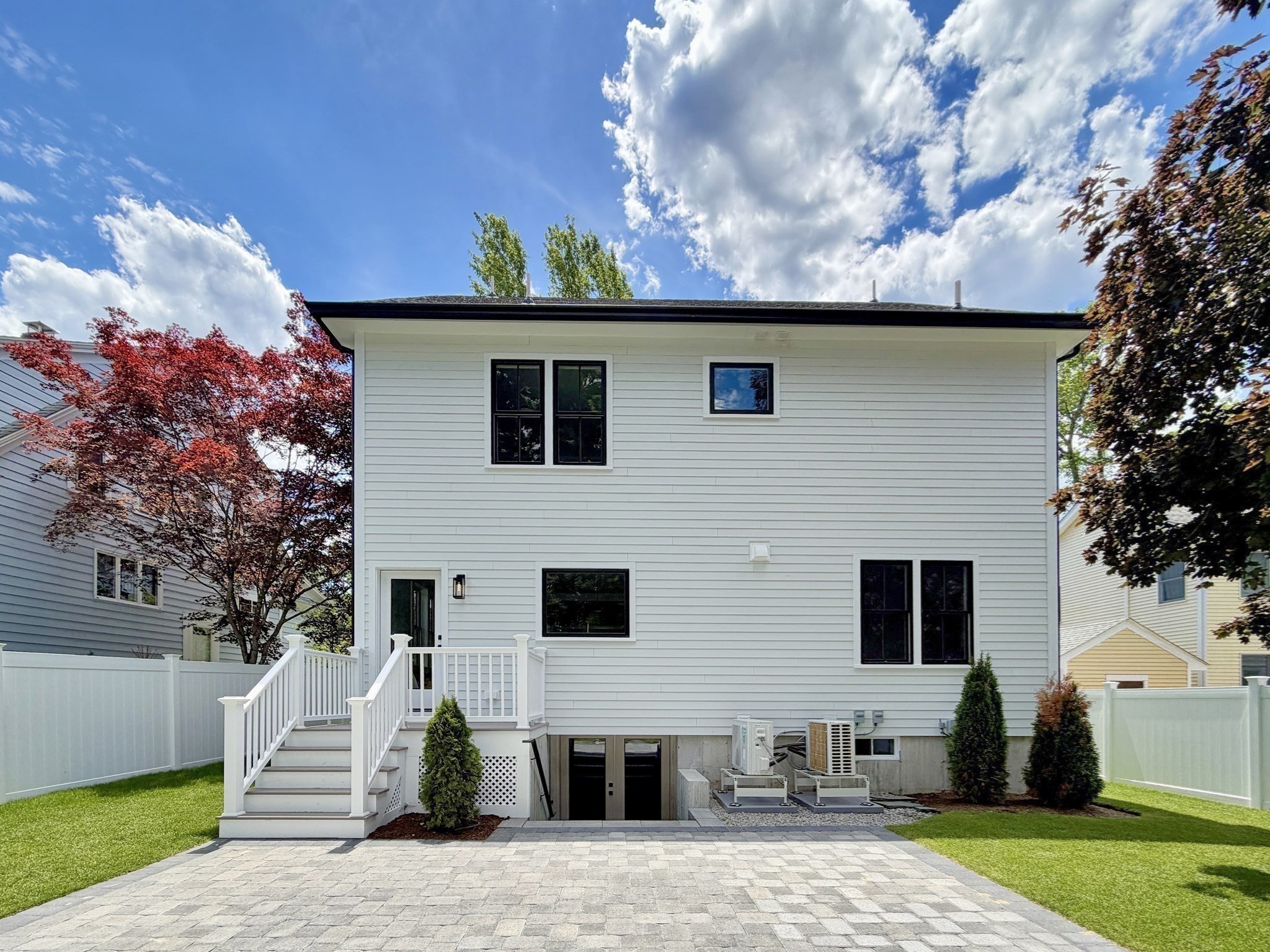 6 Intervale Rd