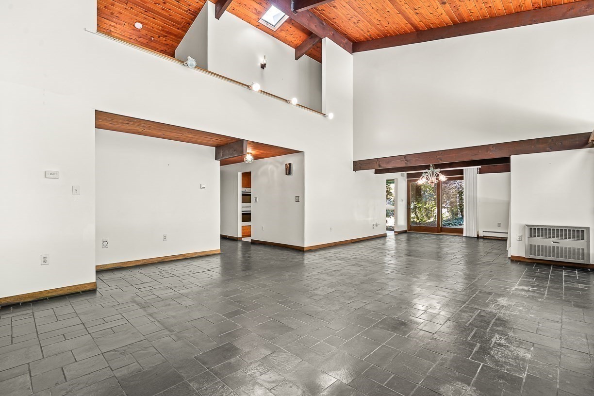 7 Arnold Rd