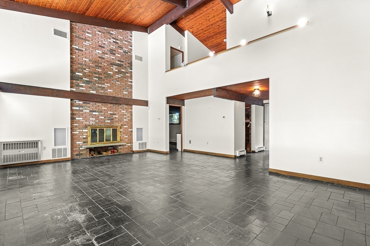 7 Arnold Rd
