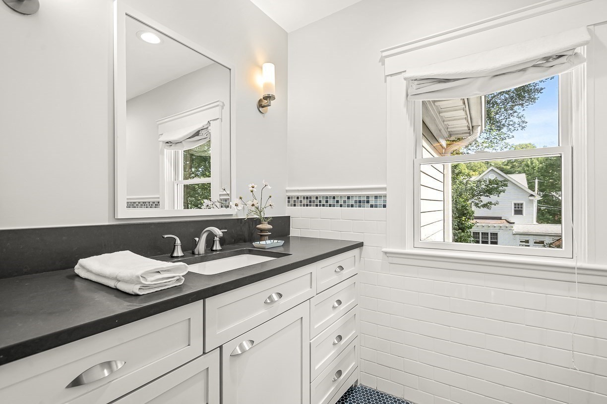 8 Tennyson Rd