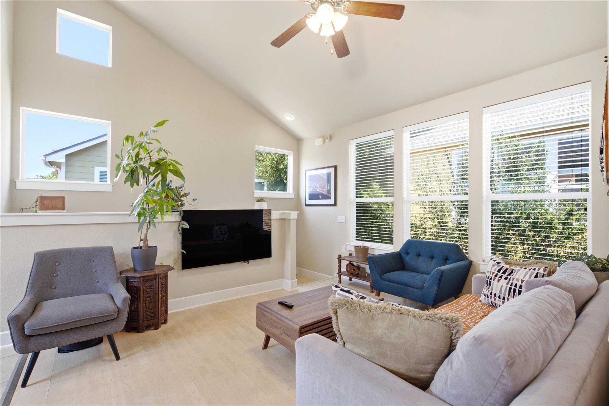 1601 Miriam Ave # 213