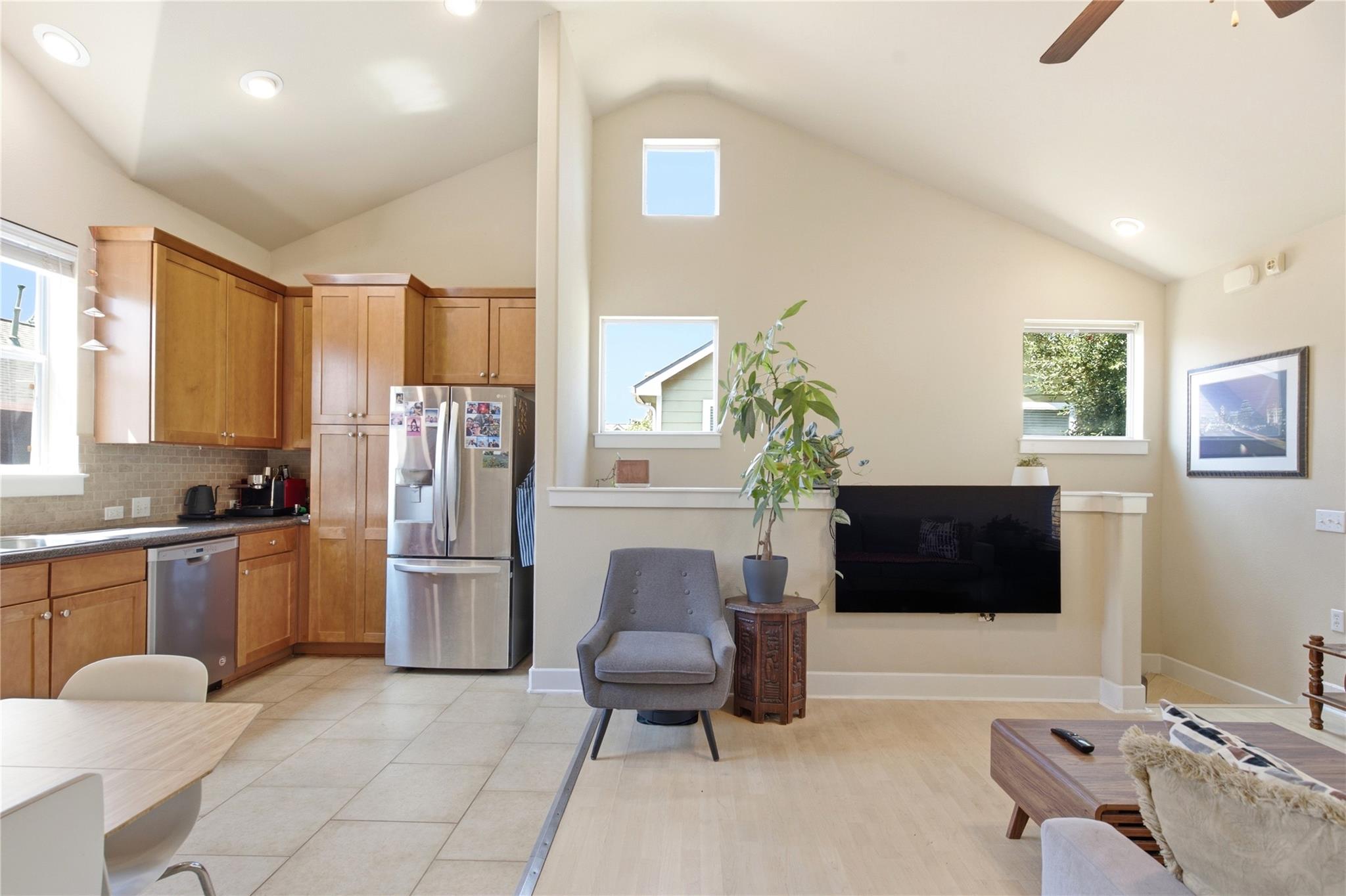 1601 Miriam Ave # 213