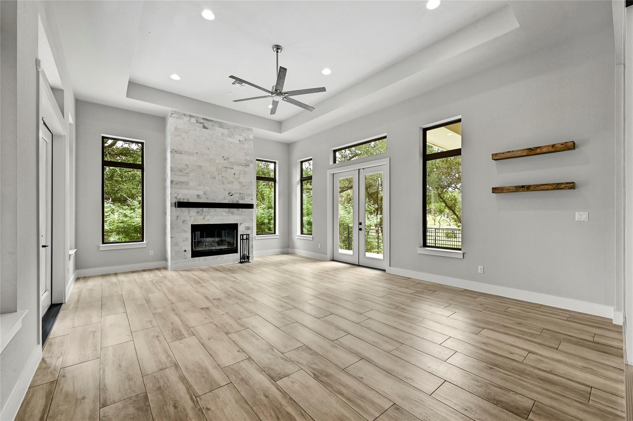 1121 Covered Bridge DR