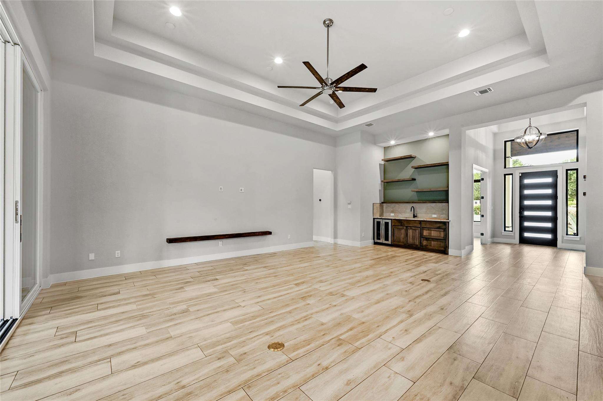 1121 Covered Bridge DR