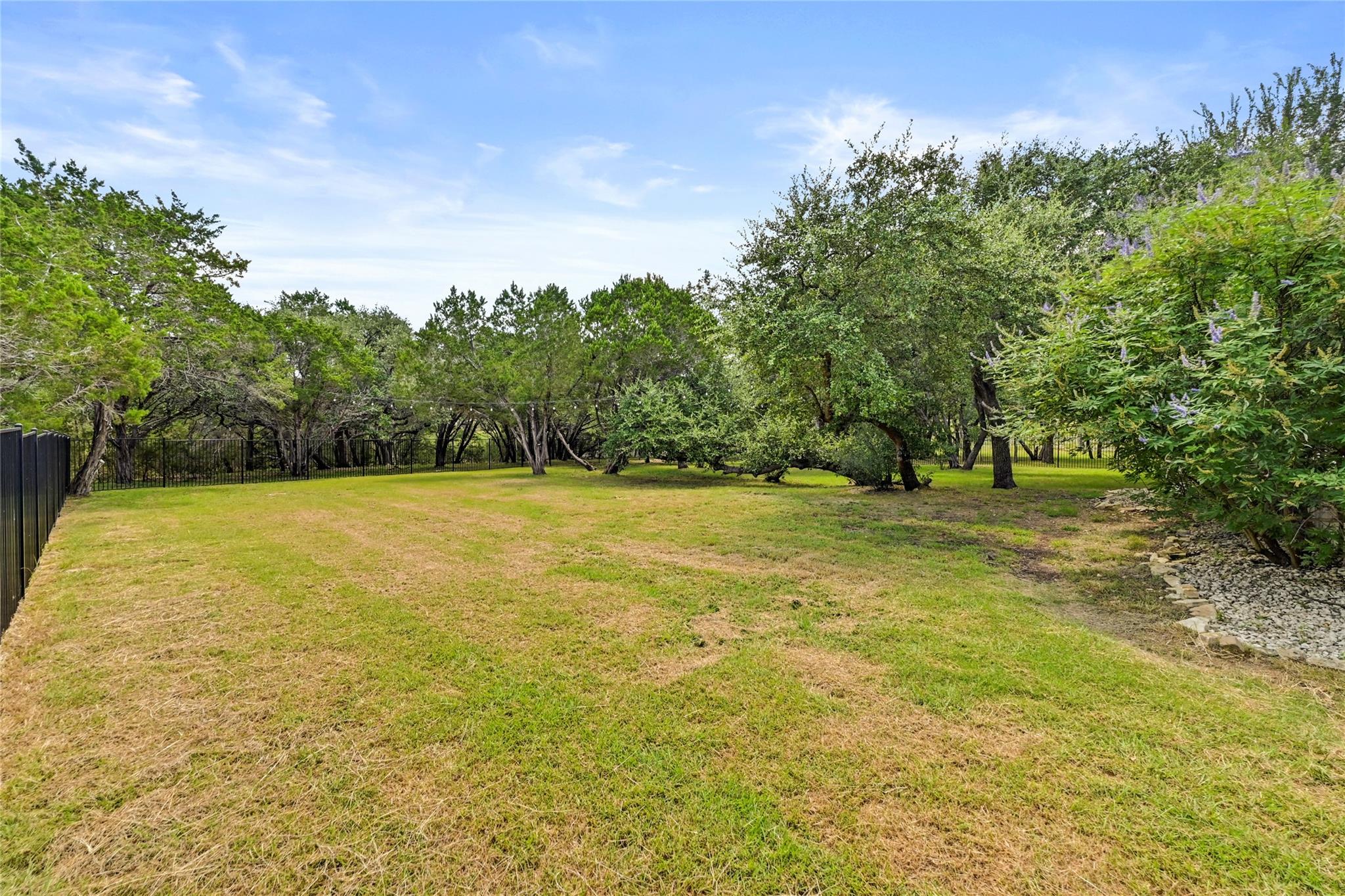 1121 Covered Bridge DR