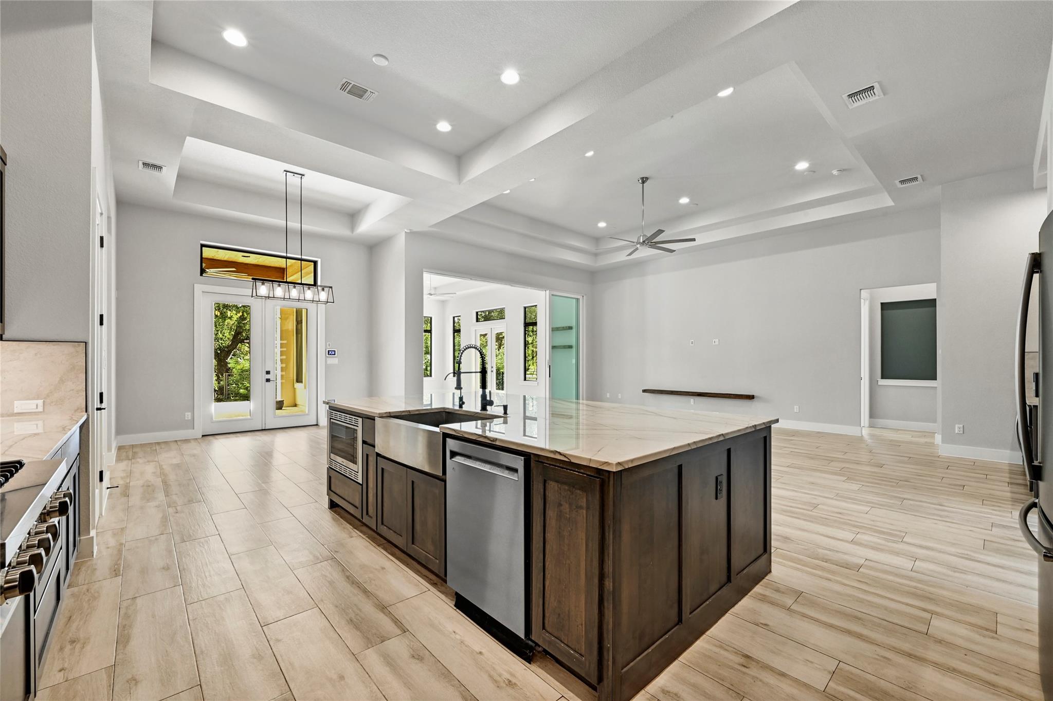 1121 Covered Bridge DR