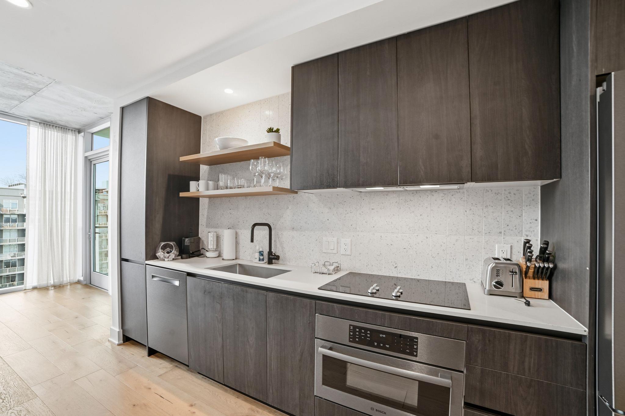 48 East Ave # 1301