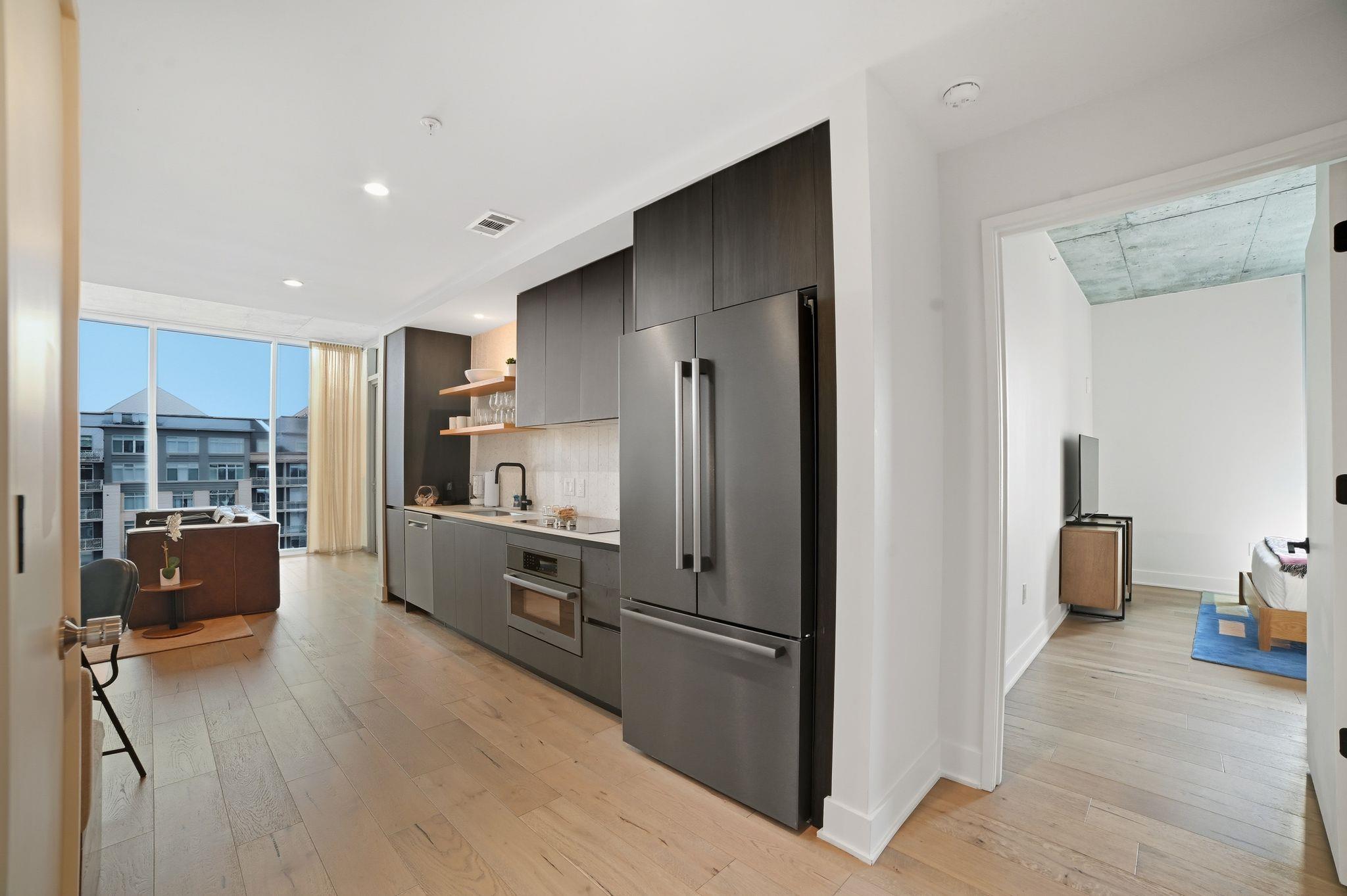 48 East Ave # 1301