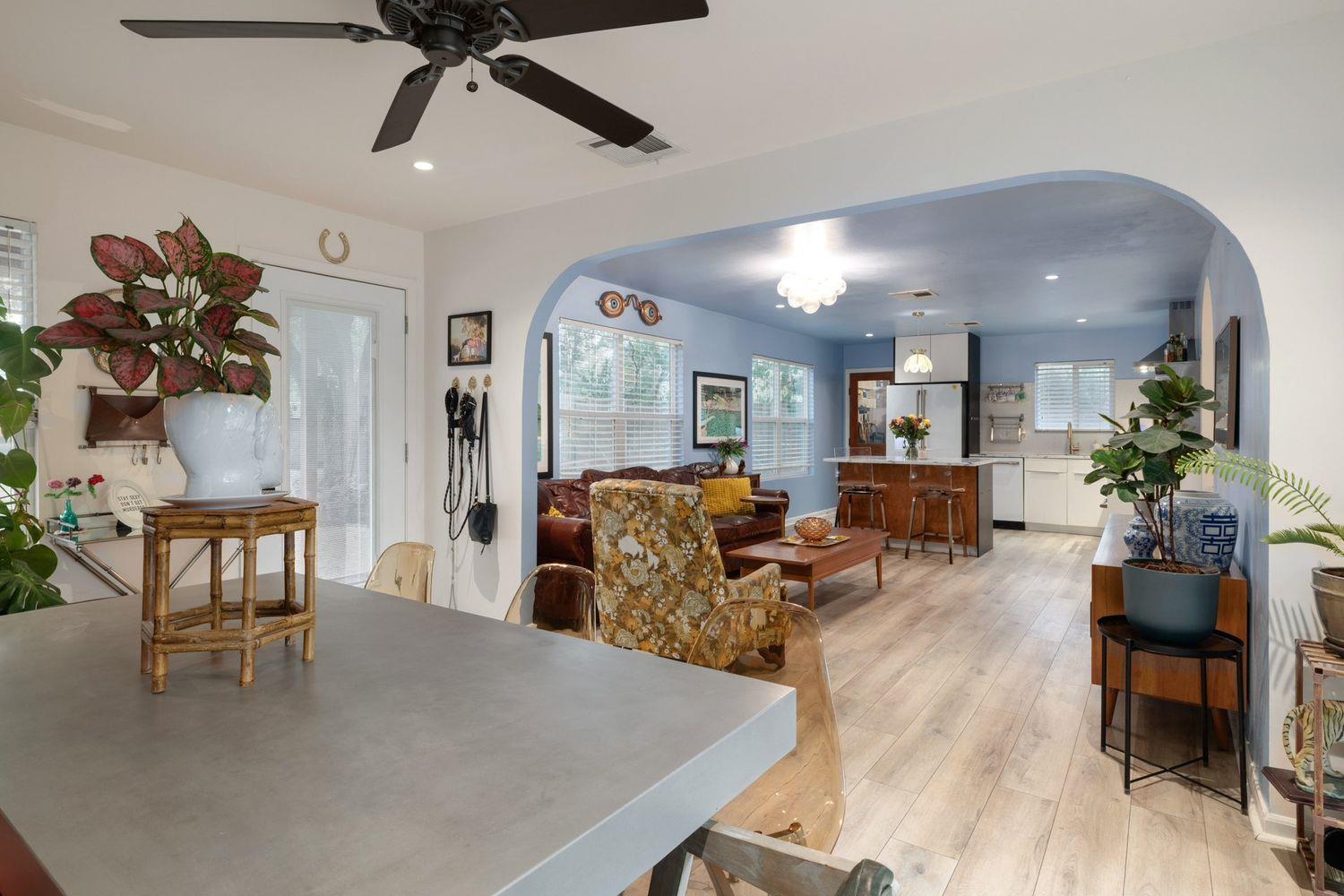 901 Saint Elmo CIR