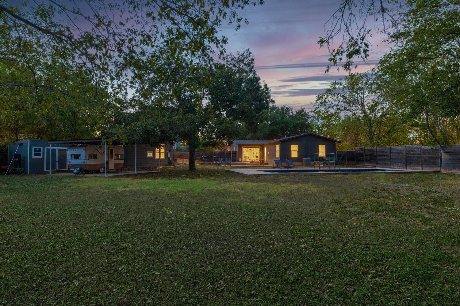 901 Saint Elmo CIR