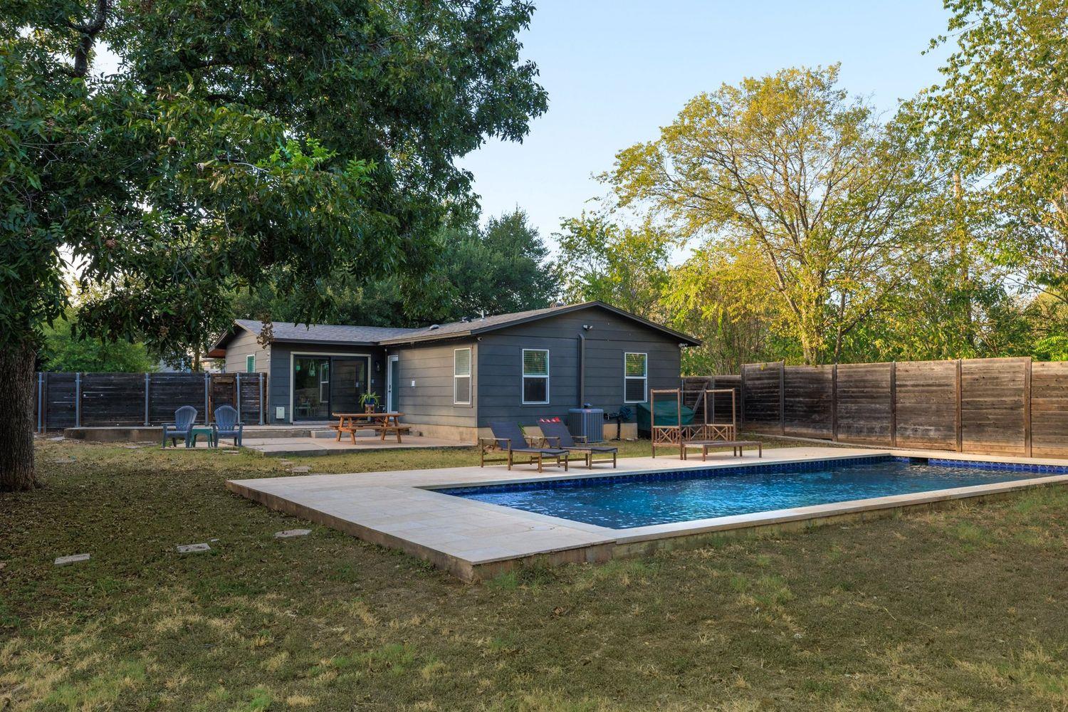 901 Saint Elmo CIR