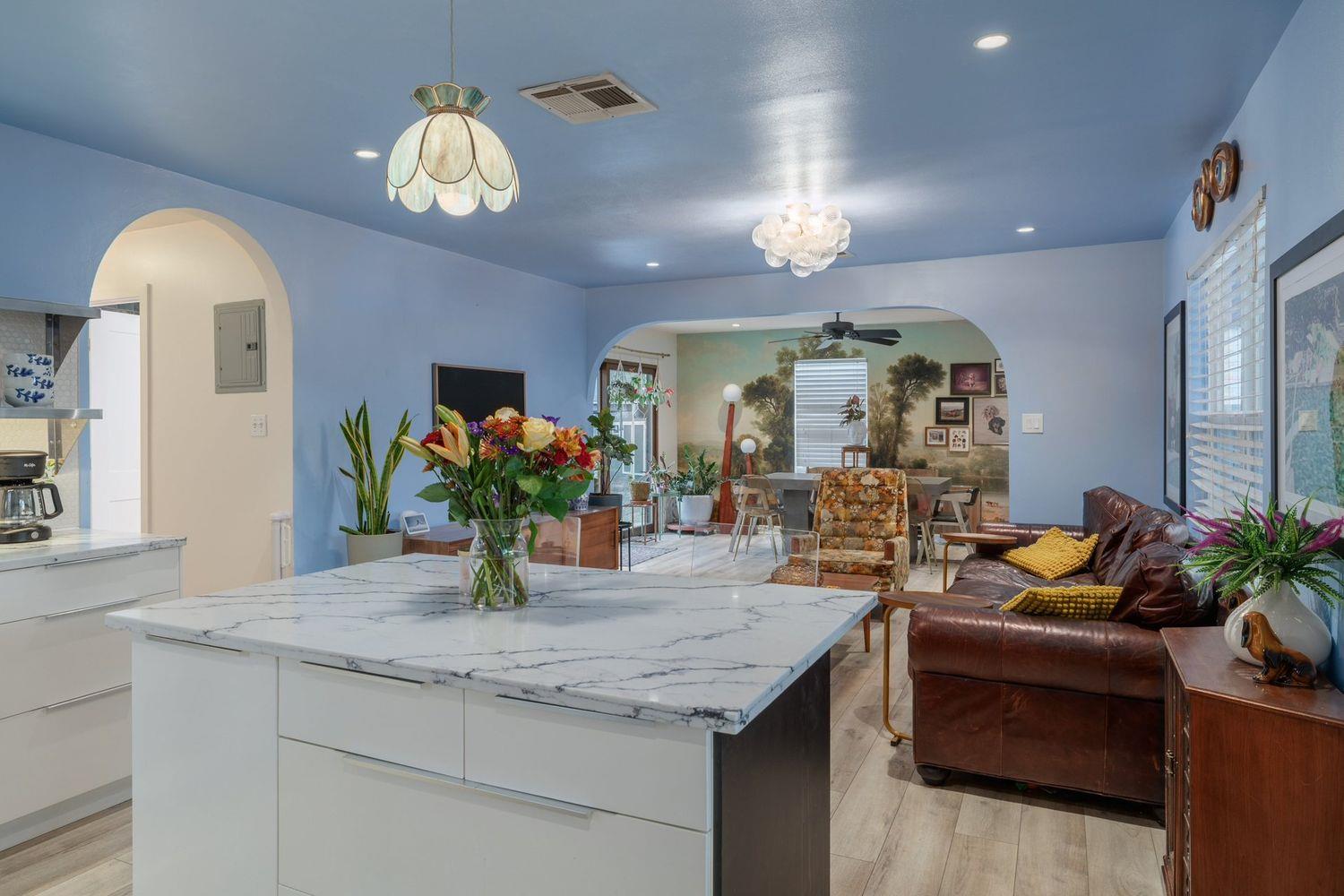 901 Saint Elmo CIR