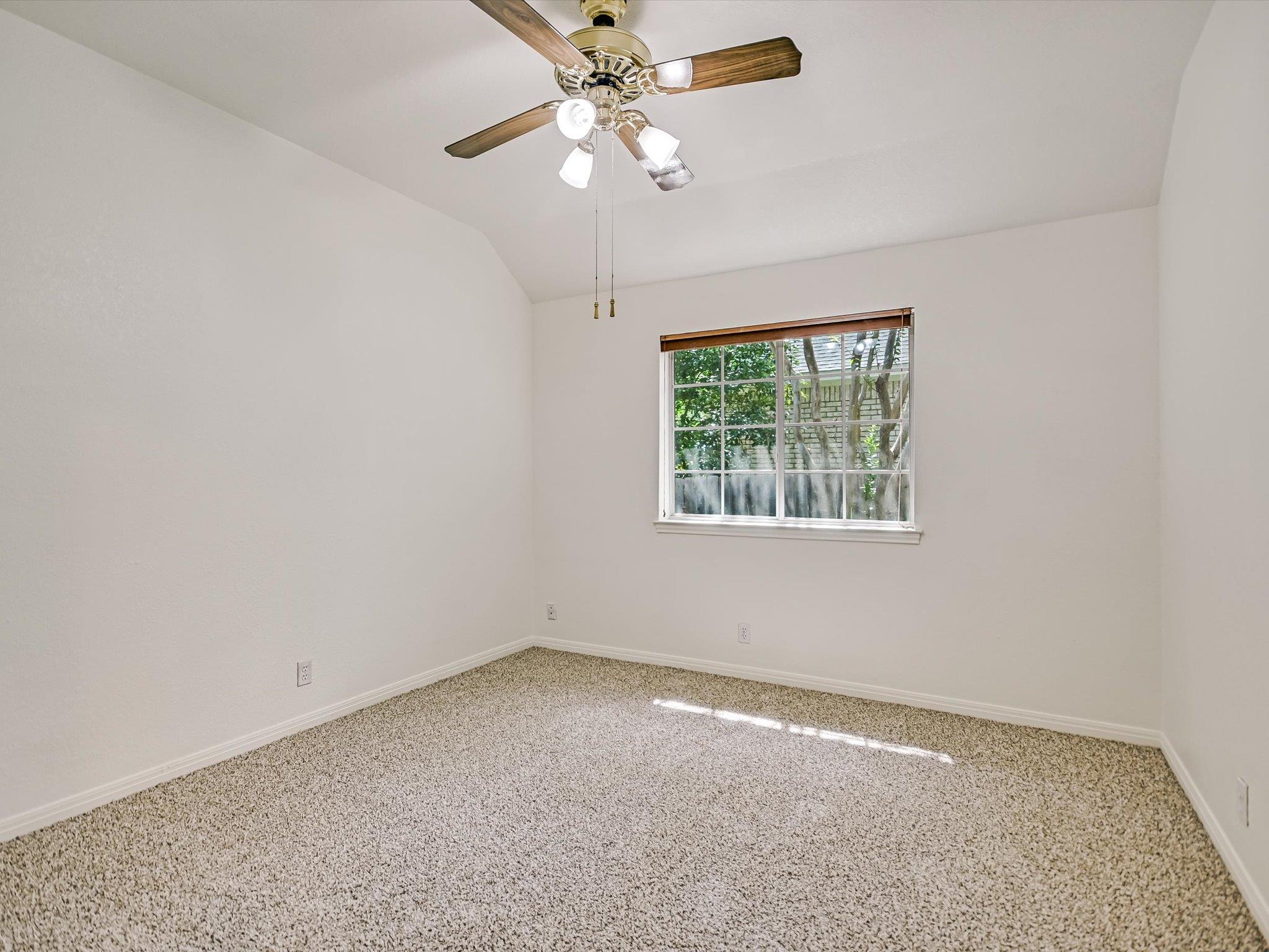 10817 Redmond RD