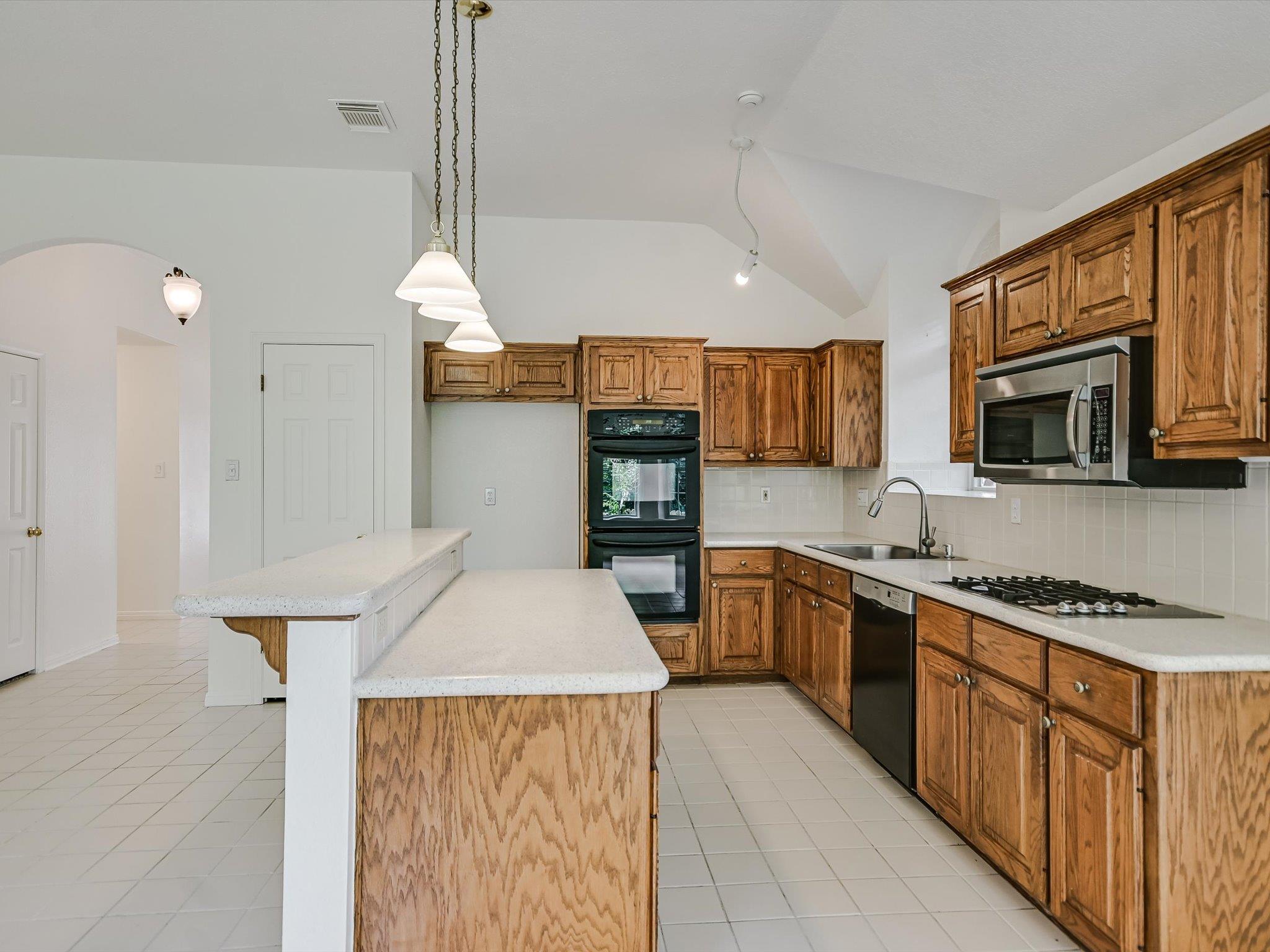 10817 Redmond RD