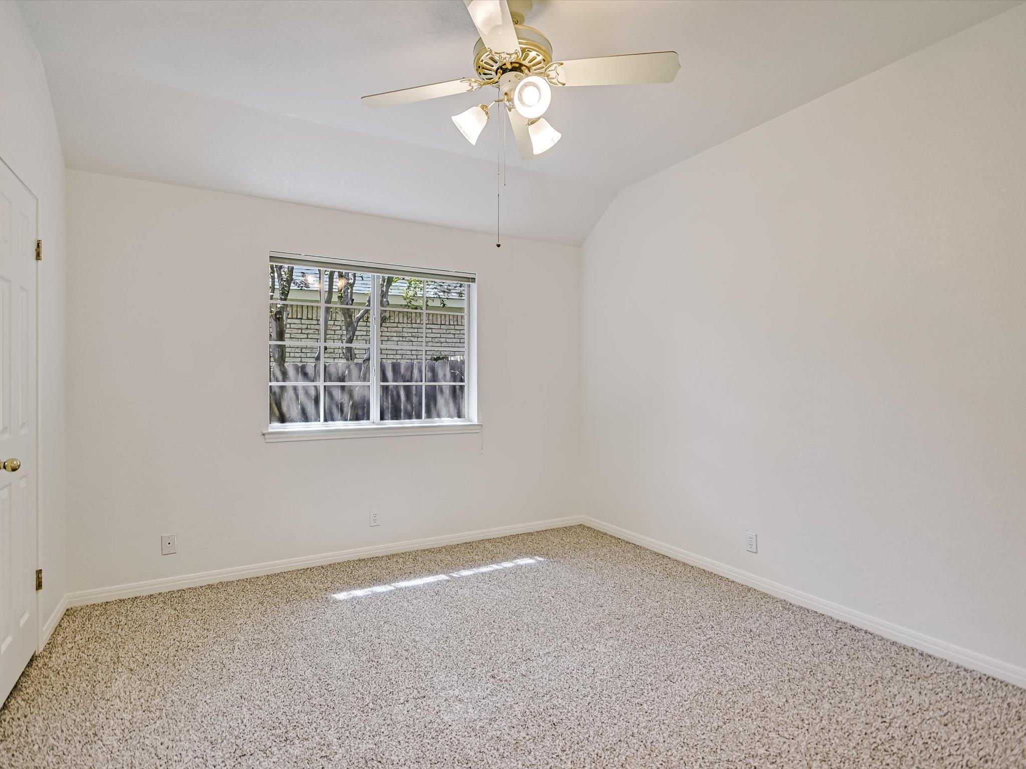 10817 Redmond RD