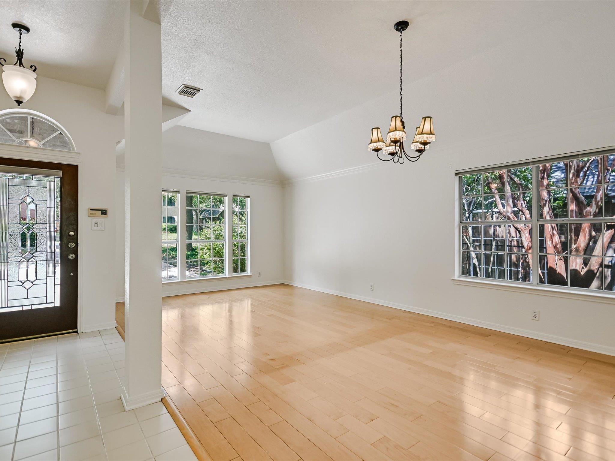 10817 Redmond RD