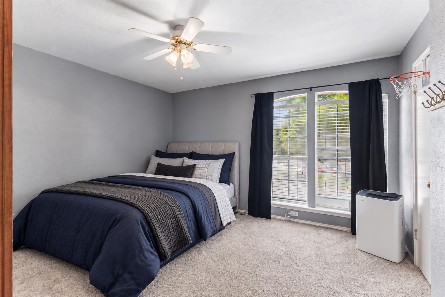1409 Deer Horn DR