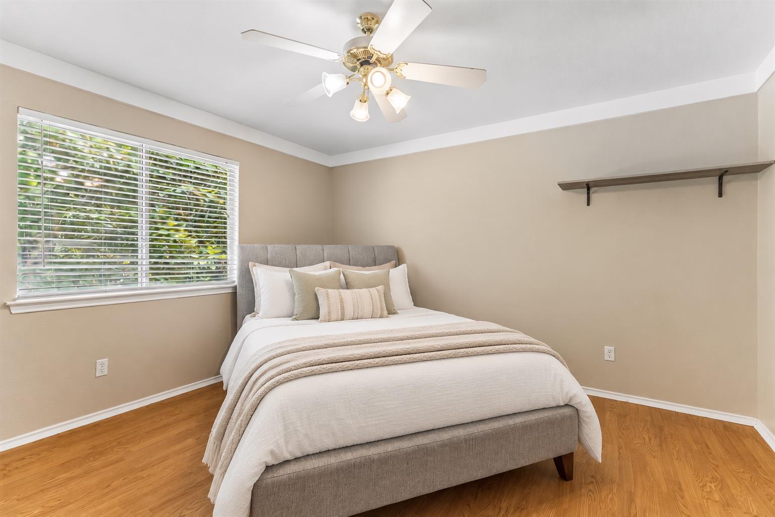 1409 Deer Horn DR