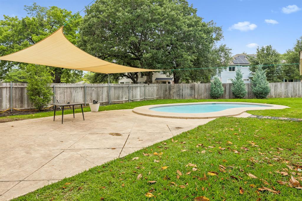 1409 Deer Horn DR