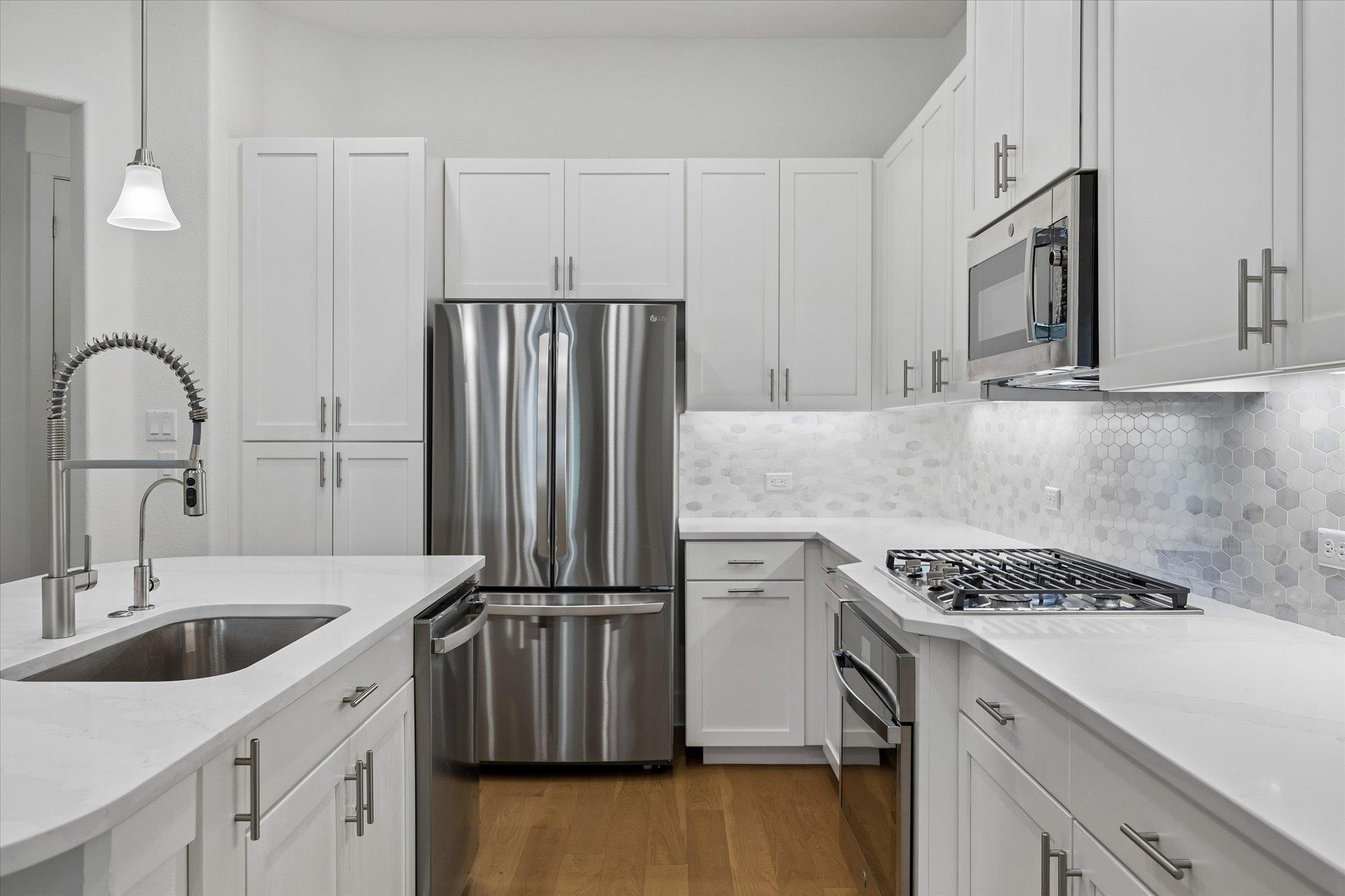 109 Beneteau DR