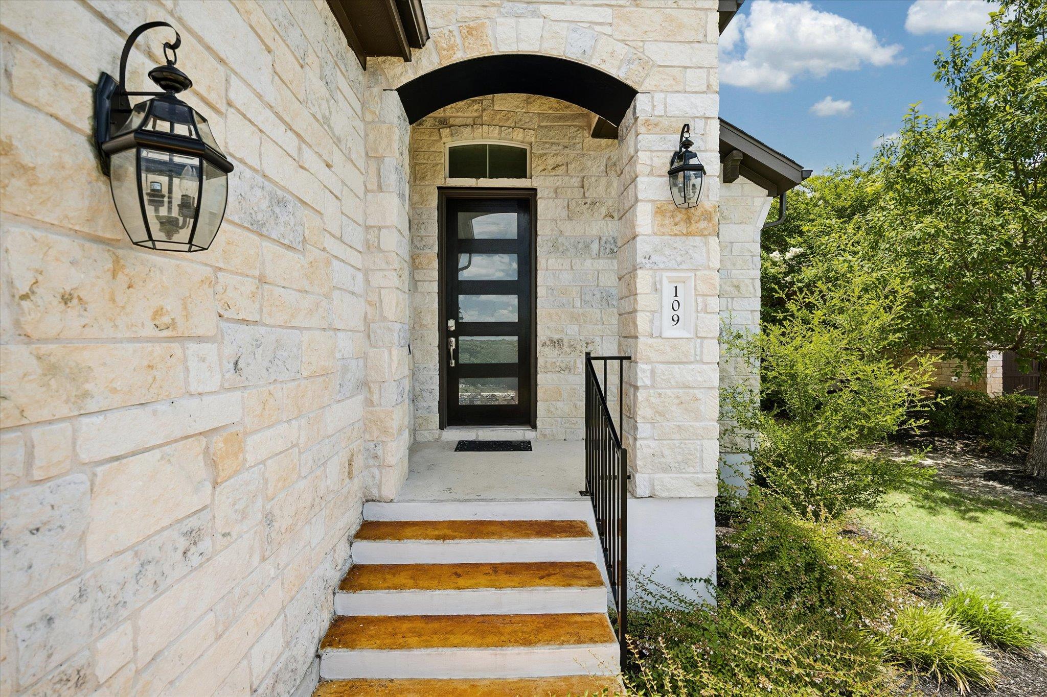 109 Beneteau DR