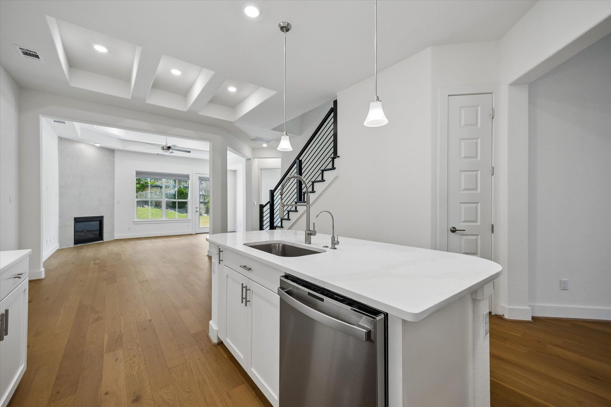 109 Beneteau DR
